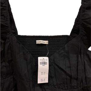 ✨NEW WITH TAGS✨Abercrombie and Finch